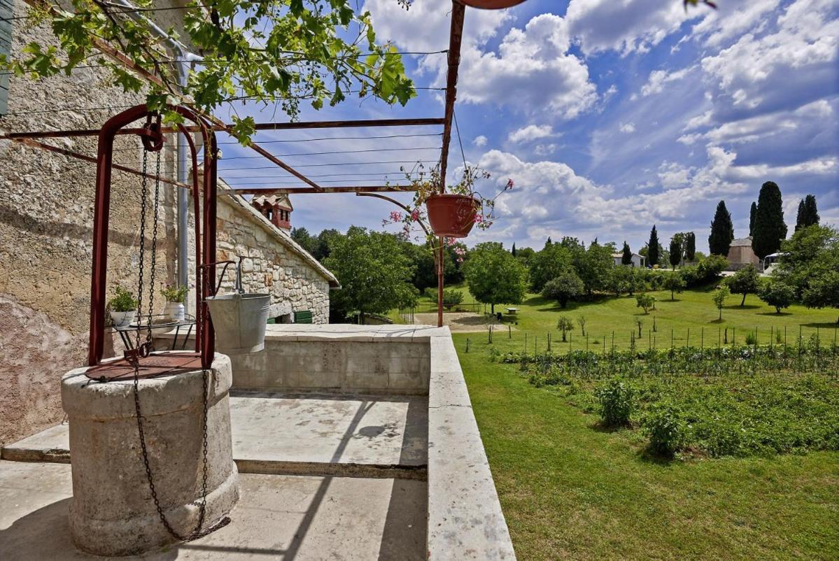 Вілла Stara Hiza In Sveti Petar U Sumi Екстер'єр фото