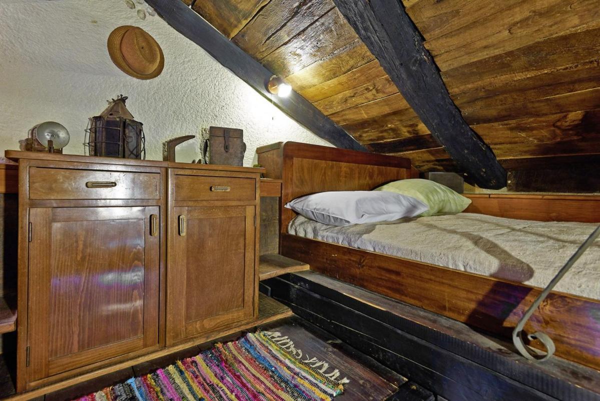 Вілла Stara Hiza In Sveti Petar U Sumi Екстер'єр фото